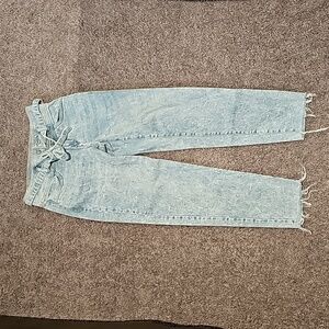 New without tag frayed high rise mom jeans